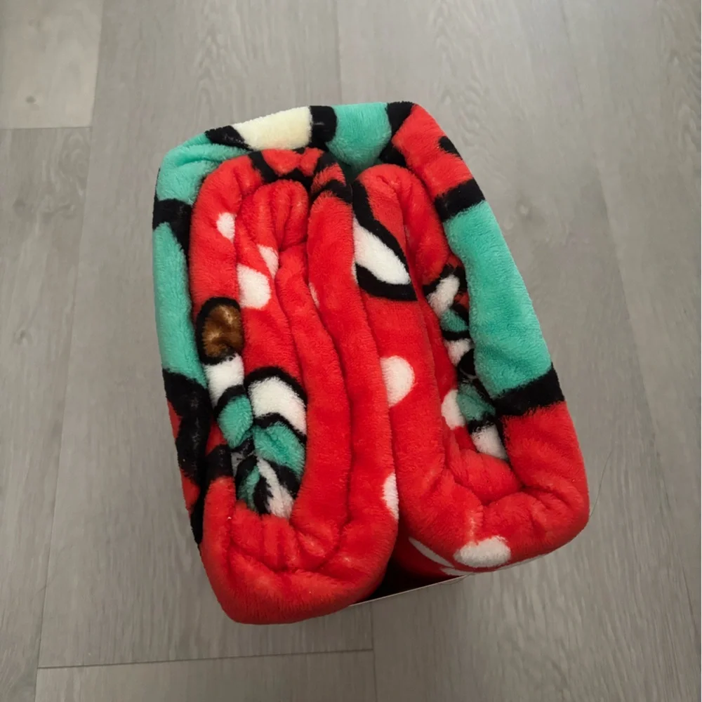 Hello Kitty Christmas blanket